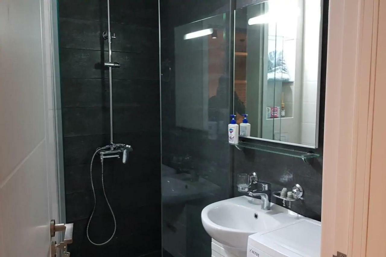Your Home In Tbilisi: Cosy Stay In The Old City 外观 照片